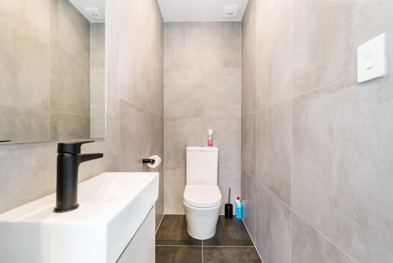 Your Home Away From Home Located Near Auckland Cbd ภายนอก รูปภาพ